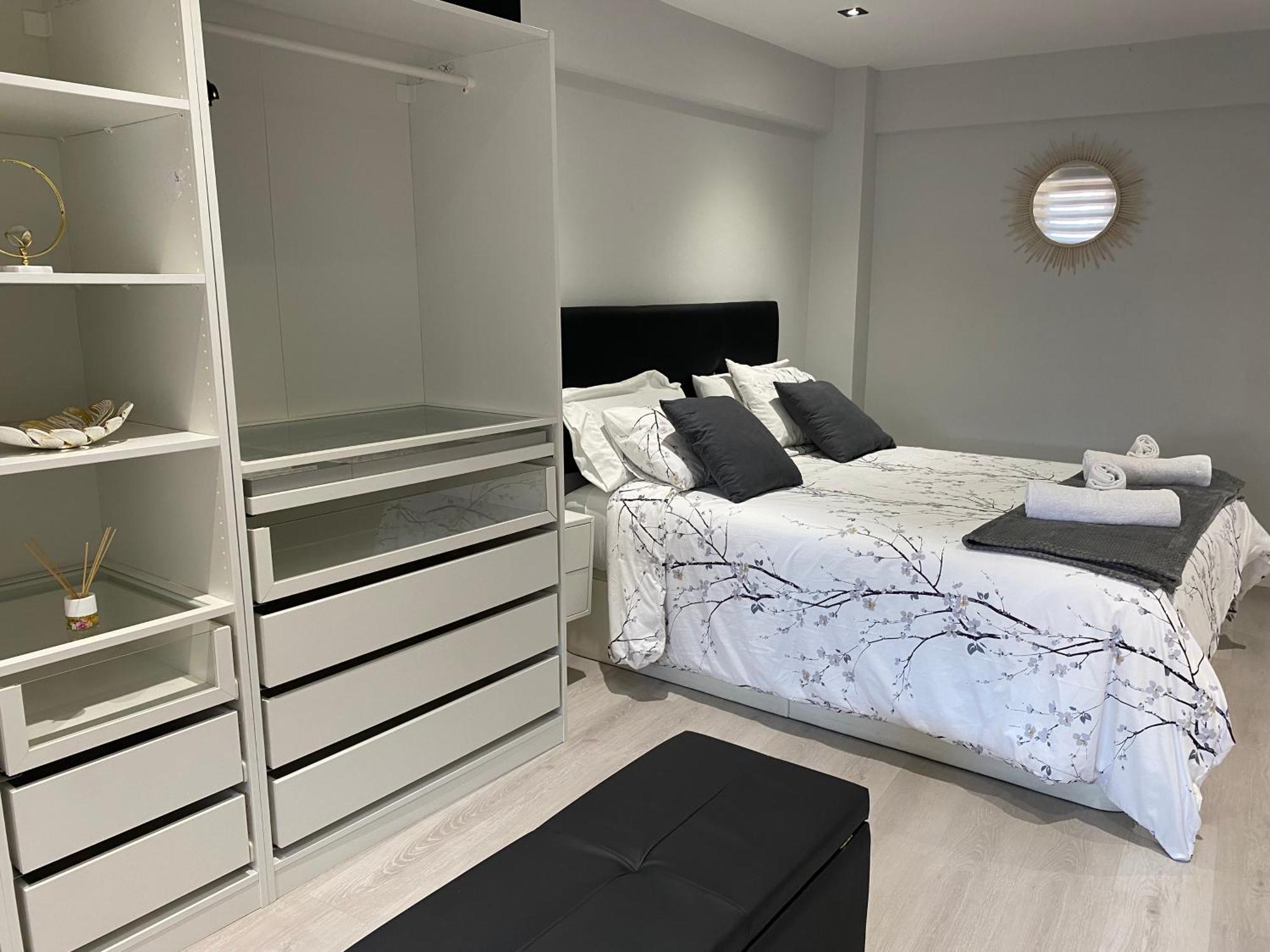 Piso Deluxe Centro Cerca Del Bec Apartment Barakaldo Luaran gambar